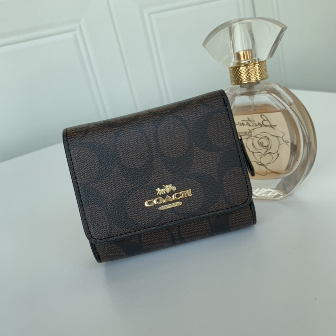 America Coach Wallet